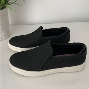 Black Slip-On Nova Sneakers (Dr. Scholl’s)